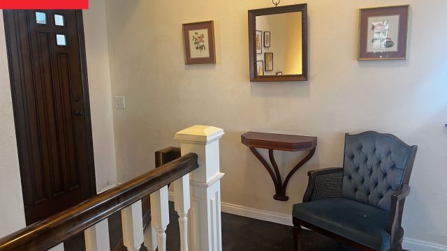 Transform Your Entryway with T
