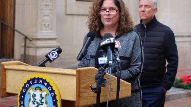 Connecticut's Job Market Faces Challenges Amid Stagnant Growth