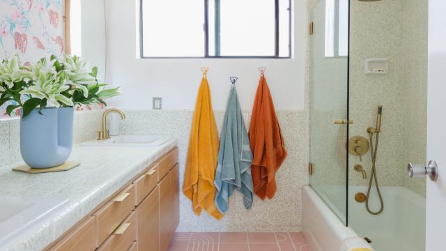 Maximize Your Bathroom Space w