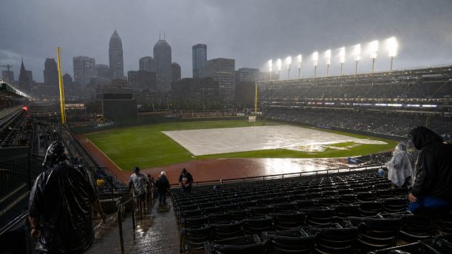 Rain Interrupts Guardians' Game Against White Sox Amidst Tough Streak